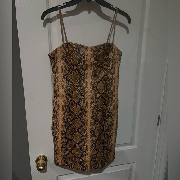 New! Likely Hayley snake- python dress 🐍 sz 6 NWT! - Picture 12 of 16